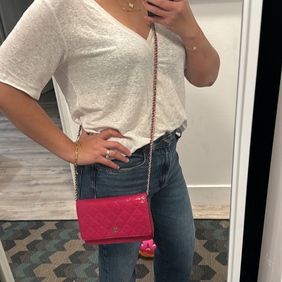 Authentic Chanel Pink Quilted Patent WOC Wallet on Chain - Picture 4 of 13